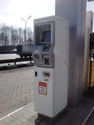 Платежный терминал FlexPay c функцией приема банкнот, банковских карт, топливных карт.