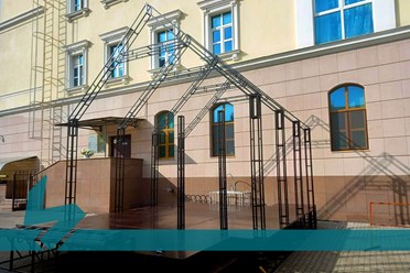 СОВРЕМЕННЫЙ ПОДХОД К ИЗГОТОВЛЕНИЮ ТЕАТРАЛЬНЫХ КОНСТРУКЦИЙ. Подробнее: https://vk.com/brendmedia_72?w=wall-228156506_881