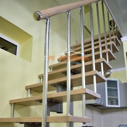 Лестница на второй этаж