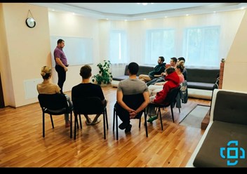 Групповая терапия с психологом по хим. зависимостям. Стаж работы более 10 лет