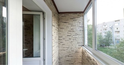 Отделка балконов и лоджий искусственным камнем