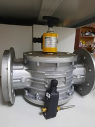 Пополнение склада - Электромагнитный клапан нормально-закрытый с ручным взводом и индикатором положения GECA VR487, DN 80, Pmax=0,6 МПа, 230V, фланец PN16. В наличии