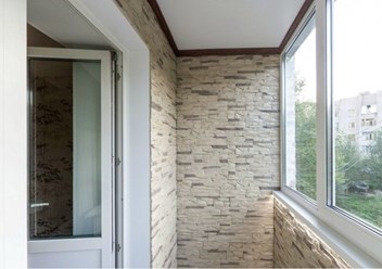 Отделка балконов и лоджий искусственным камнем