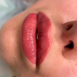 перманентный макияж губ