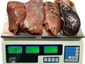 Инспекция икры трески
