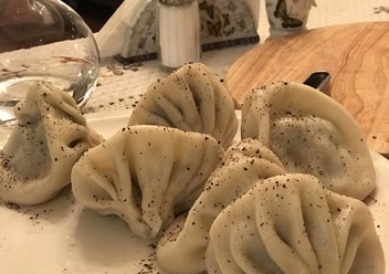 Фото компании  Мимино, ресторан грузинской кухни 1