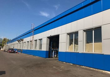 Вентилируемый фасад из металлических панелей