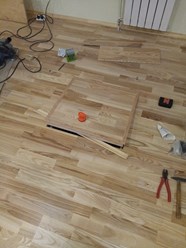 люк в подвал( декоративный элемент) пол паркетная доска