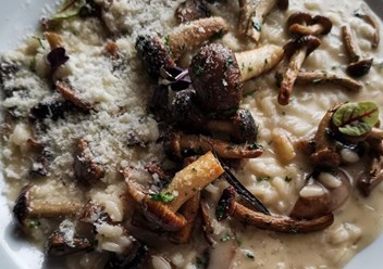 Фото компании ООО Ресторан Fedyukhi 5