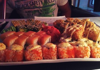 Фото компании  Sushi Маркет, кафе японской кухни 5