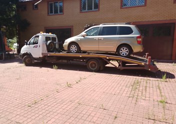 Срочная эвакуация или плановая перевозка автомобилей  с полностью заблокированными колёсами. Круглосуточно. Без выходных и праздничных дней.