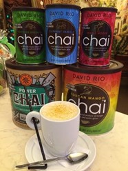 Линейка чая латте David Rio включает 10 вкусов большой и маленькой фасовки