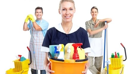 Производим клининговые услуги : уборка квартир, домов, офисов, производственных помещений как на разовой, так и на посоянной основе.