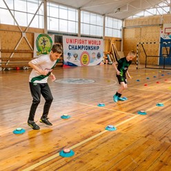 Тестирование скорости реакции на системе BlazePod. Футбольное тестирование 2022