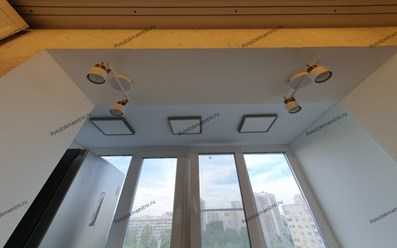 натяжной потолок на балконе