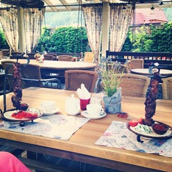 Фото компании  Пятое колесо, семейный ресторанный комплекс 10