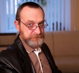 Виткин Михаил Маратович, врач высшей категории, психотерапевт, сексолог, семейный психолог. Опыт более 20 лет. Автор успешных методик.