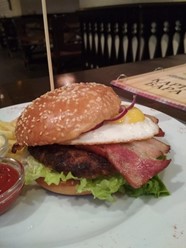 Фото компании  Мюнхенский дворик, бар 4