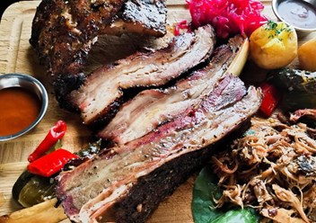 Фото компании ООО Ресторан Fedyukhi 3