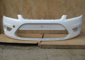Бампер в цвет Ford Focus 2
