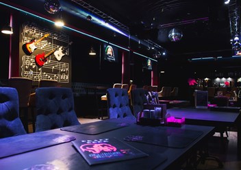 Karaoke DT
Караоке на Дмитровской
Караоке на Бутырской