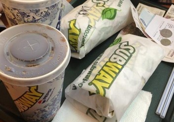 Фото компании  SubWay, сеть ресторанов быстрого питания 1