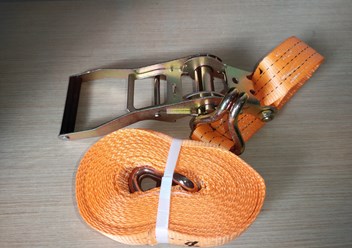 Стяжной ремень. Необходимую тоннажность и длину можно заказать у менеджера компании. А так же получить всю необходимую консультацию.