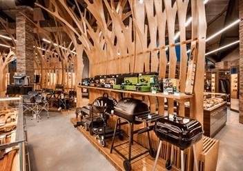 Отдел туризма в магазине BALLISTICA