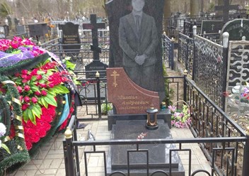 Фото компании ООО Изготовление памятников в Ярославле СалонКамня Толбухина 58 1