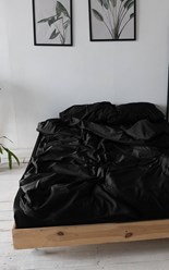 Комплект постельного белья черного цвета из премиум-сатина размера евро
