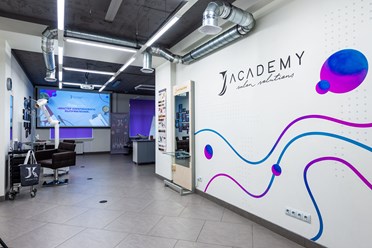 Фото компании  Международная школа красоты J Academy 17