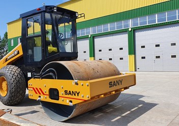 Грунтовый каток SANY SSR120C-10 в наличии в г. Хабаровске