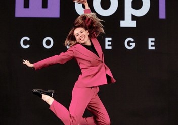 Фото компании АНО ПОО "Академия TOP" 1