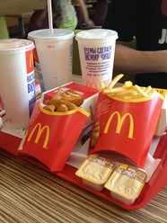 Фото компании  McDonald&#x60;s, сеть ресторанов быстрого обслуживания 5