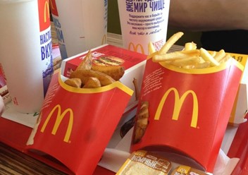 Фото компании  McDonald&#x60;s, сеть ресторанов быстрого обслуживания 5