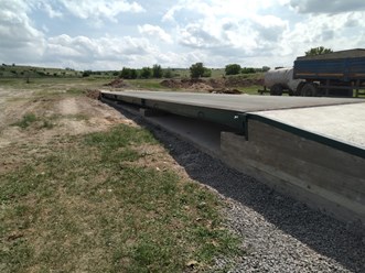 Весы автомобильные ВА СХТ
Подробные характеристики весов 
https://voronezh.cxt.su/products/avtomobilnye-vesy/