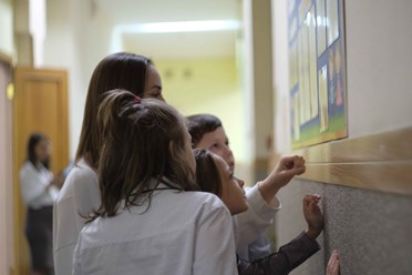 По экспертным оценкам службы лицензирования частная школа-детский сад ОБРАЗОВАНИЕ ПЛЮС...I отвечает требованиям, которые предъявлены ко всем образовательным учреждениям.