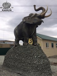 Металлическая скульптура "Слон"