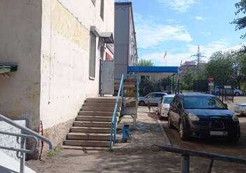 Вход в офисное здание