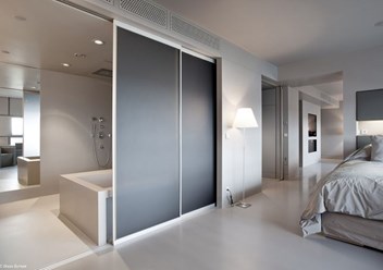 Матовое (сатинированное) зеркало.