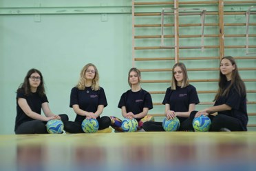 По экспертным оценкам службы лицензирования частная школа-детский сад ОБРАЗОВАНИЕ ПЛЮС...I отвечает требованиям, которые предъявлены ко всем образовательным учреждениям.