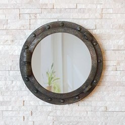 Интерьерное состаренное зеркало в круглой раме текстура старый металл с легкой ржавчиной. Персональный заказ по вашим размерам.