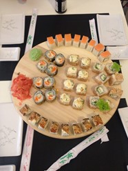 Фото компании  Sushi Маркет, кафе японской кухни 2