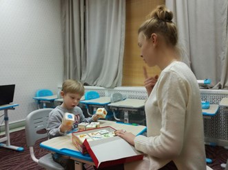 Занятие с логопедом