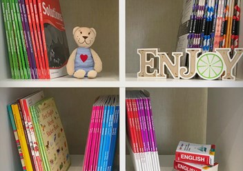 Фото компании  "Англия" на улице Кузнецова 4