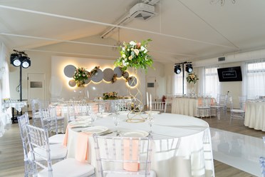 Свадьбы и банкеты в отеле "Раздолье"