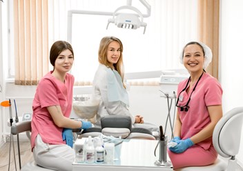 Фото компании ООО Стоматологическая клиника   Афидент 3