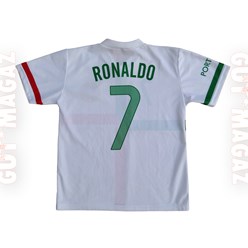 Футболка Portugal Ronaldo, размер S
Вещь из категории секонд-хенд на вес. 
1000 р/кг