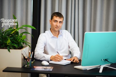Андрей Горбанёв, специалист по продаже недвижимости