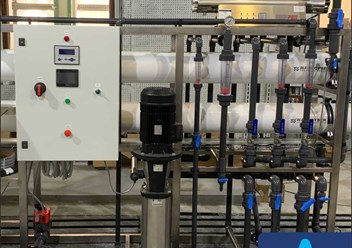 Мембранные установки серии &quot;Альт-М&quot; для подготовки воды в пищевой промышленности, в том числе для производства безалкогольных и алкогольных напитков.